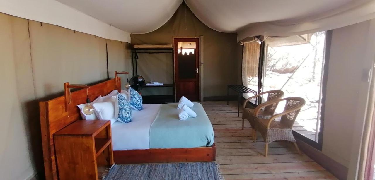 Ondudu Safari Lodge Omaruru Exterior foto