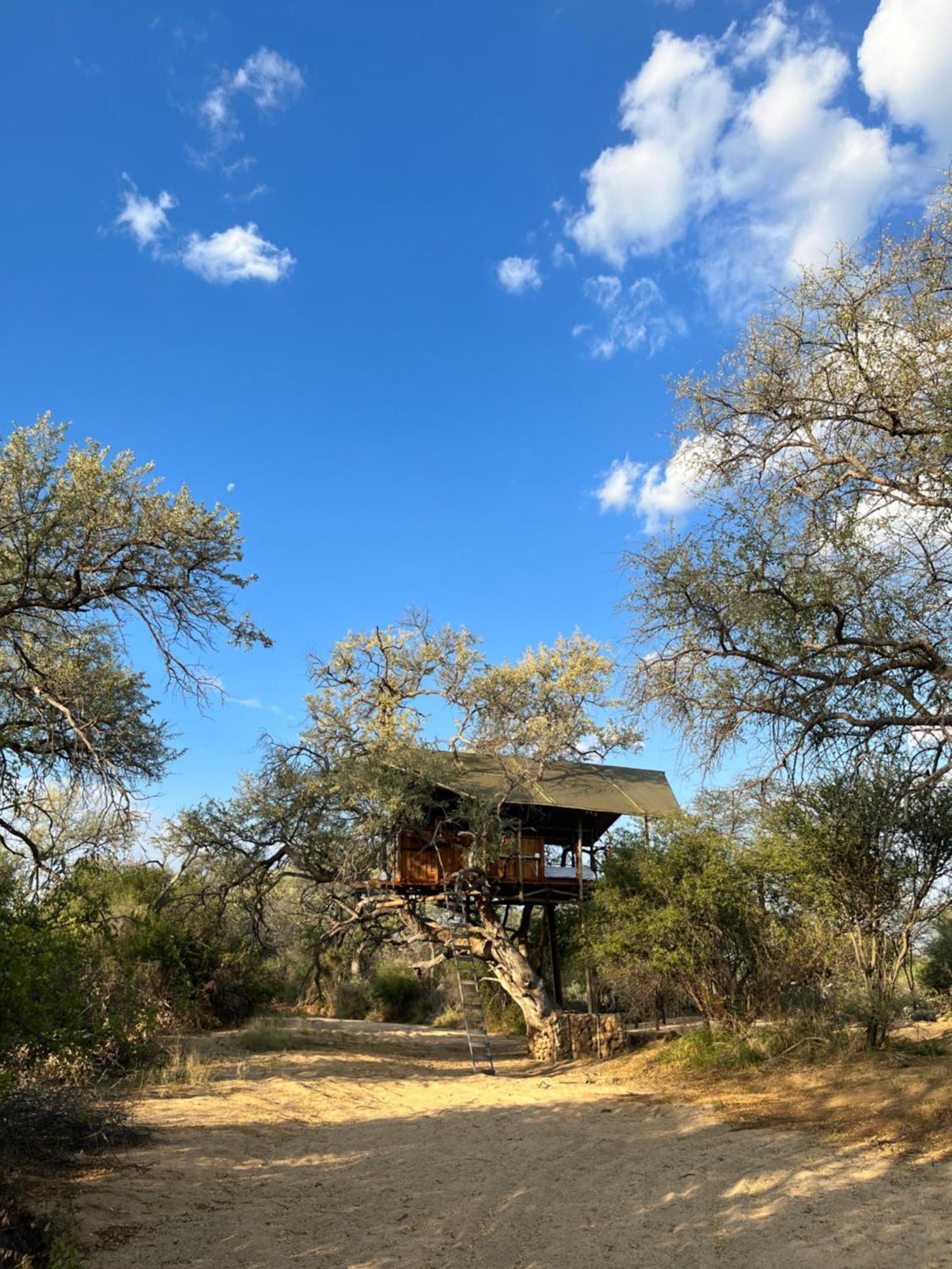 Ondudu Safari Lodge Omaruru Exterior foto